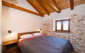 Pet Friendly Home In Murvica With Kitchen