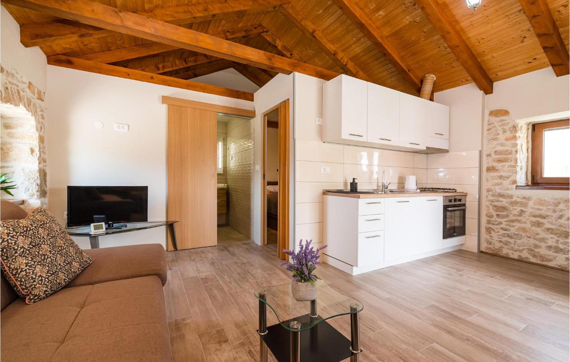 Pet Friendly Home In Murvica With Kitchen Exterior foto